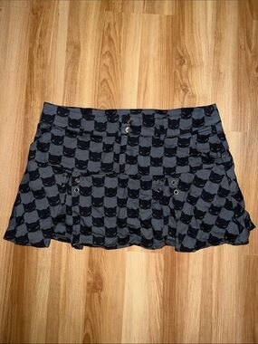 Gray Cat-Print Mini Skirt with Front Pocket Detail